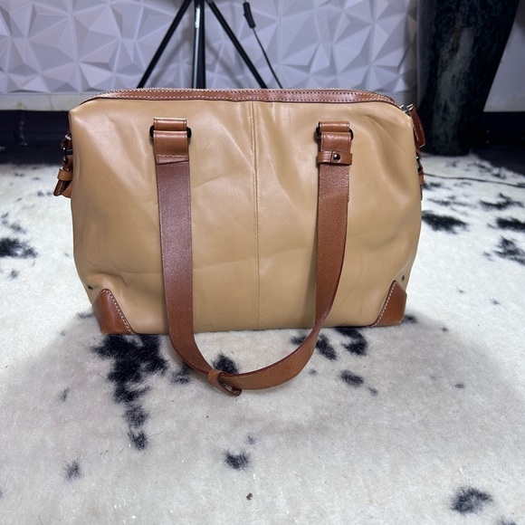 Francesco Biasia Women’s Tan and Brown Leather Shoulder Bag Purse - Picture 1 of 15